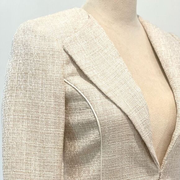 H&M Petite beige Cream Tapered Waist Cropped Suit Jacket Blazer Coat size 32 - Picture 3 of 6